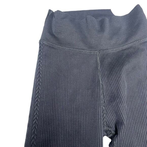 Aerie Offline Black Washed Seamless Faux Cable High Waisted Leggings N0367 - Picture 4 of 9